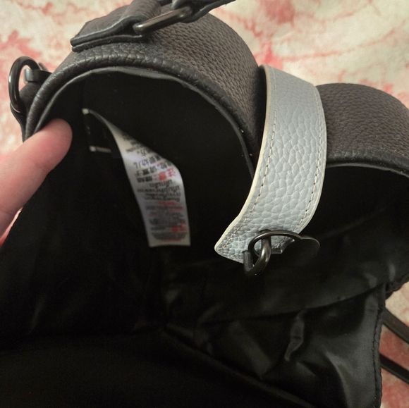 Heart-Shaped Nightmare Before Christmas Crossbody Bag - Picture 6 of 7